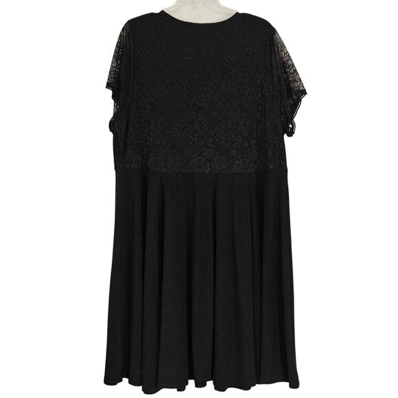 Torrid Black Lace Jersey Knit Short Sleeve Skater Dress sz 3 NWT - Picture 3 of 10